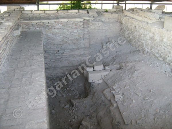 Bulgarian Castles Pliska (21)