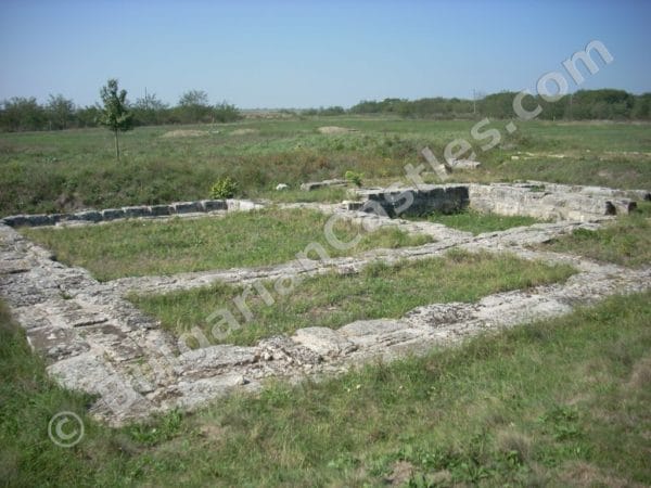 Bulgarian Castles Pliska (27)