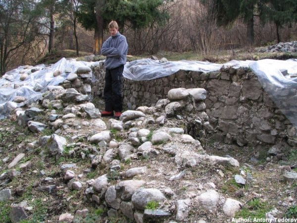 bulgarian castles shishmanovo kale 18